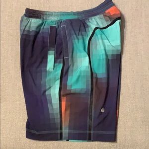 Men’s Lululemon Pace breaker Med